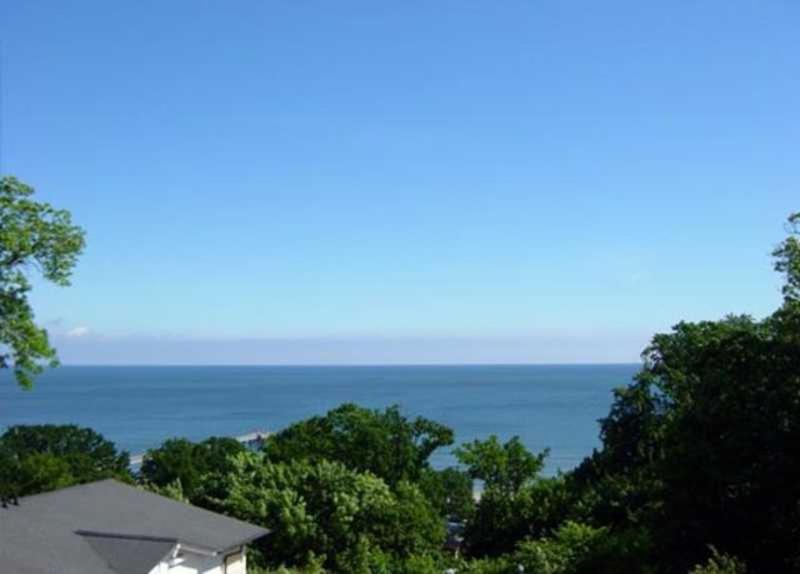 Ferienwohnung mit Seeblick und Schwimmbad room 1